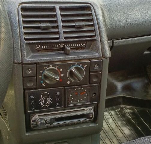 Черный ВАЗ 2111, объемом двигателя 0 л и пробегом 280 тыс. км за 2019 $, фото 4 на Automoto.ua