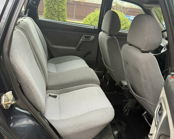 ВАЗ 2111 2007 в Косове на Automoto.ua Черный ВАЗ 2111, объемом двигателя 0 л и пробегом 150 тыс. км за 1750 $, фото 17 на Automoto.ua