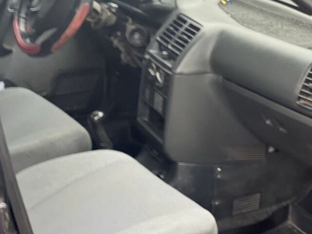 Черный ВАЗ 2111, объемом двигателя 1.6 л и пробегом 250 тыс. км за 1700 $, фото 7 на Automoto.ua