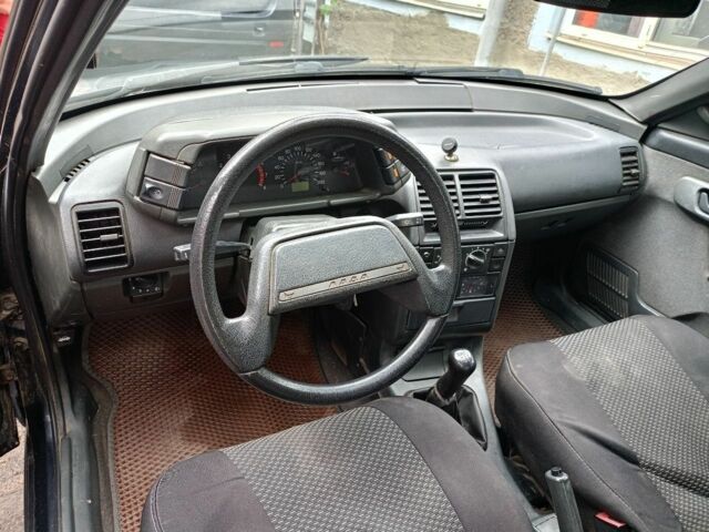 Черный ВАЗ 2111, объемом двигателя 1.6 л и пробегом 168 тыс. км за 1750 $, фото 5 на Automoto.ua