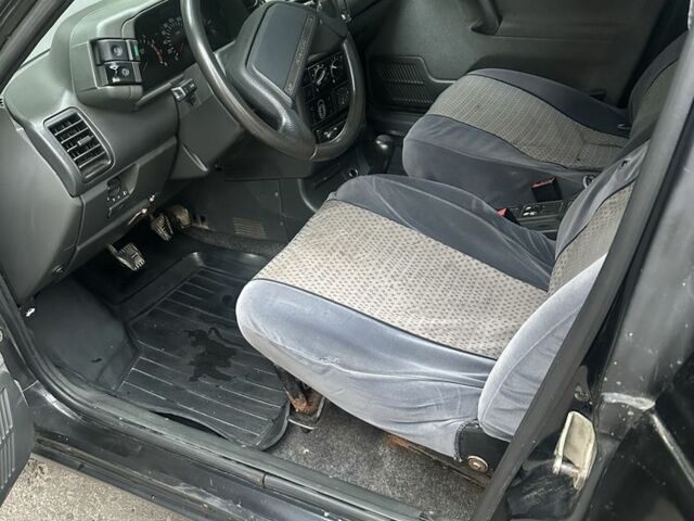 Черный ВАЗ 2111, объемом двигателя 1.6 л и пробегом 275 тыс. км за 1600 $, фото 7 на Automoto.ua