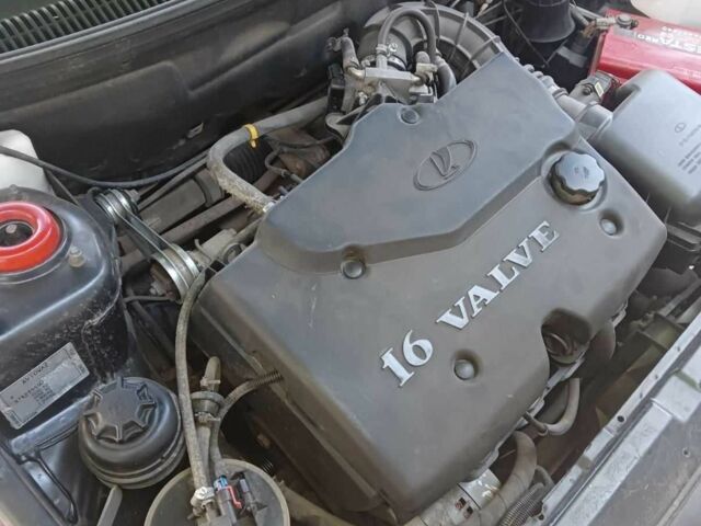 Черный ВАЗ 2111, объемом двигателя 0 л и пробегом 107 тыс. км за 1800 $, фото 5 на Automoto.ua