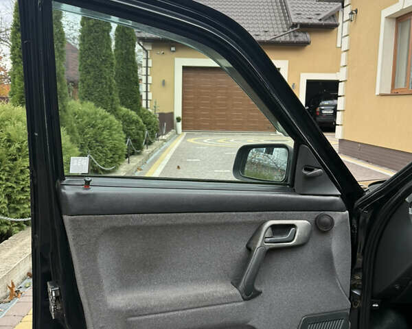 ВАЗ 2111 2007 в Косове на Automoto.ua Черный ВАЗ 2111, объемом двигателя 0 л и пробегом 150 тыс. км за 1750 $, фото 5 на Automoto.ua