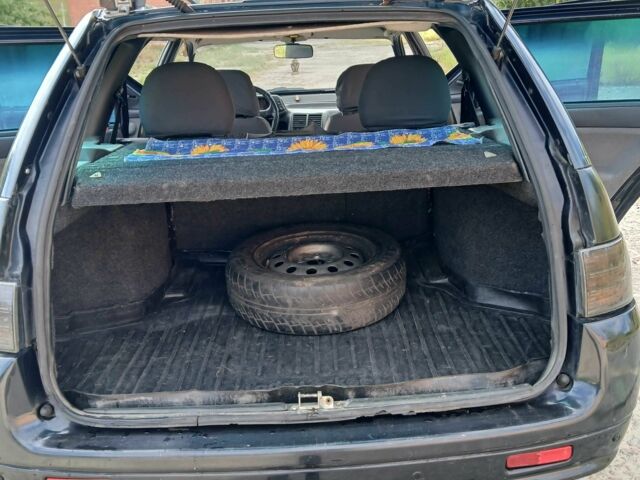 Чорний ВАЗ 2111, об'ємом двигуна 1.6 л та пробігом 129 тис. км за 1500 $, фото 4 на Automoto.ua