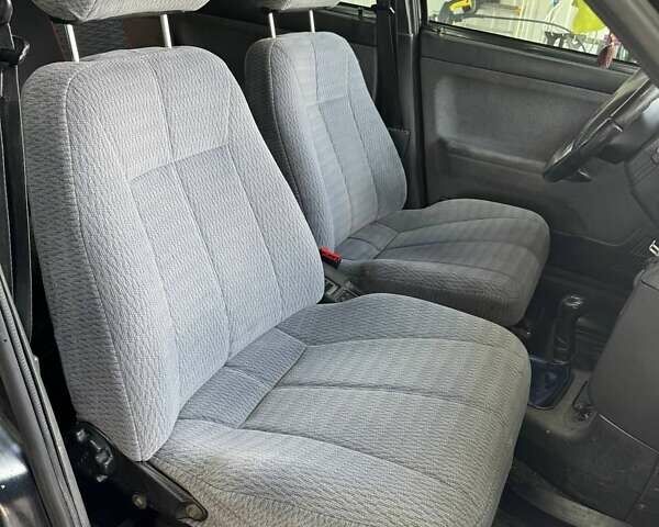 ВАЗ 2111 2007 в Хмельницком на Automoto.ua Черный ВАЗ 2111, объемом двигателя 1.6 л и пробегом 147 тыс. км за 1500 $, фото 4 на Automoto.ua