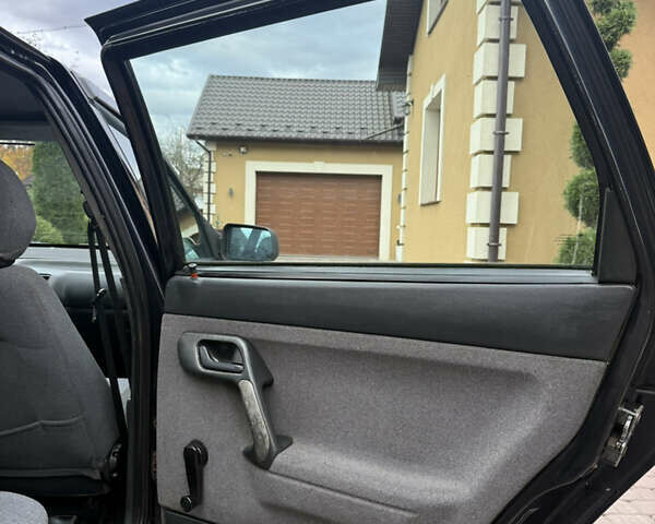 ВАЗ 2111 2007 в Косове на Automoto.ua Черный ВАЗ 2111, объемом двигателя 0 л и пробегом 150 тыс. км за 1750 $, фото 16 на Automoto.ua