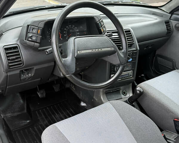 ВАЗ 2111 2007 в Косове на Automoto.ua Черный ВАЗ 2111, объемом двигателя 0 л и пробегом 150 тыс. км за 1750 $, фото 7 на Automoto.ua