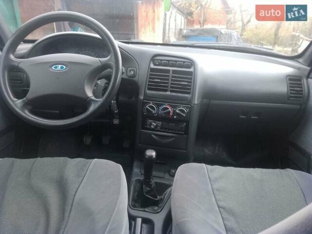 Черный ВАЗ 2111, объемом двигателя 1.6 л и пробегом 125 тыс. км за 2500 $, фото 1 на Automoto.ua