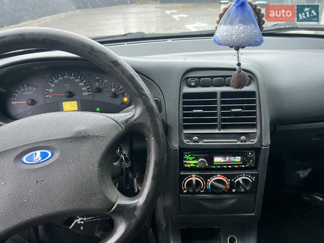 Черный ВАЗ 2111, объемом двигателя 1.6 л и пробегом 260 тыс. км за 1350 $, фото 9 на Automoto.ua