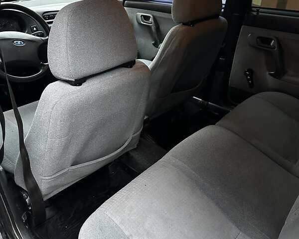 Черный ВАЗ 2111, объемом двигателя 1.6 л и пробегом 149 тыс. км за 1600 $, фото 27 на Automoto.ua