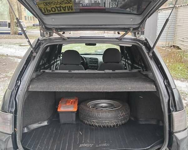 Черный ВАЗ 2111, объемом двигателя 1.6 л и пробегом 162 тыс. км за 3000 $, фото 14 на Automoto.ua