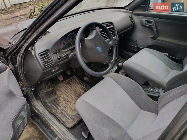 Чорний ВАЗ 2111, об'ємом двигуна 1.6 л та пробігом 226 тис. км за 1100 $, фото 4 на Automoto.ua