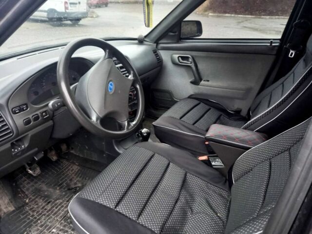 Черный ВАЗ 2111, объемом двигателя 1.6 л и пробегом 430 тыс. км за 2200 $, фото 4 на Automoto.ua