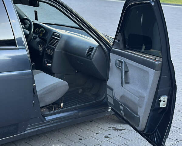 Чорний ВАЗ 2111, об'ємом двигуна 1.6 л та пробігом 103 тис. км за 1999 $, фото 16 на Automoto.ua