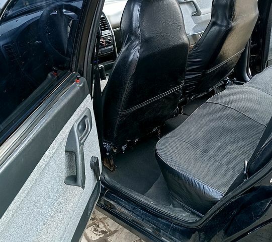 Черный ВАЗ 2111, объемом двигателя 1.6 л и пробегом 154 тыс. км за 1800 $, фото 3 на Automoto.ua
