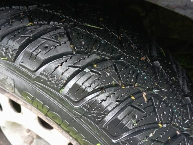 Черный ВАЗ 2111, объемом двигателя 1.6 л и пробегом 228 тыс. км за 1500 $, фото 5 на Automoto.ua