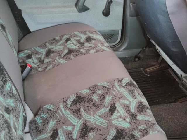 Черный ВАЗ 2111, объемом двигателя 1.6 л и пробегом 60 тыс. км за 1200 $, фото 5 на Automoto.ua