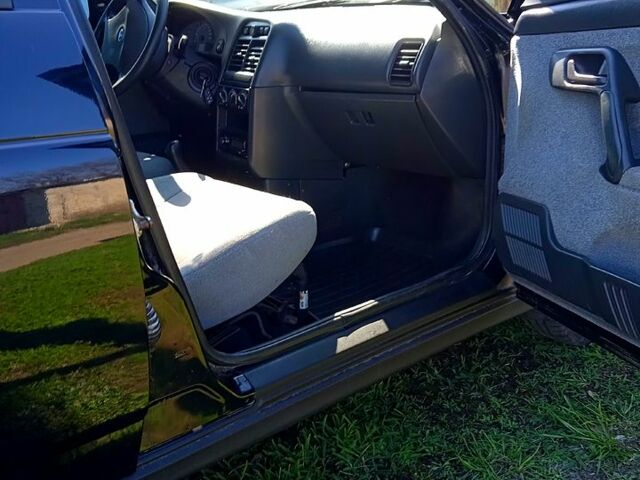 Черный ВАЗ 2111, объемом двигателя 1.6 л и пробегом 0 тыс. км за 3500 $, фото 2 на Automoto.ua