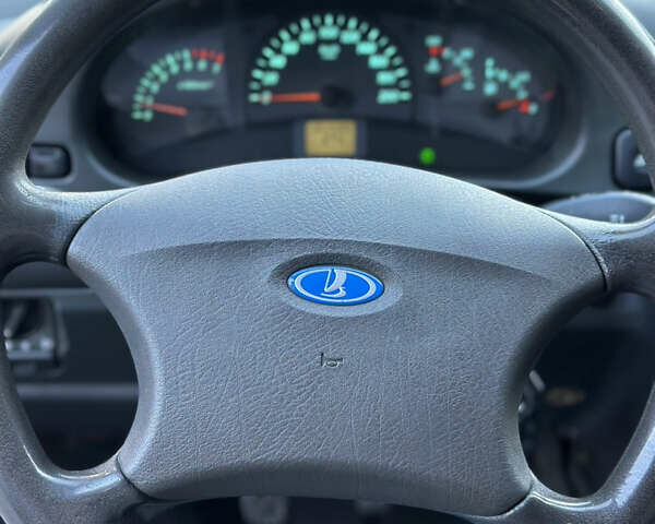 Чорний ВАЗ 2111, об'ємом двигуна 1.6 л та пробігом 103 тис. км за 1999 $, фото 19 на Automoto.ua