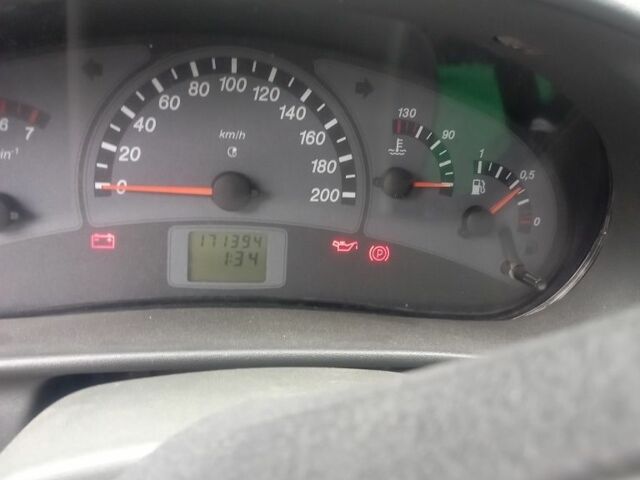 Черный ВАЗ 2111, объемом двигателя 1.6 л и пробегом 171 тыс. км за 1900 $, фото 4 на Automoto.ua