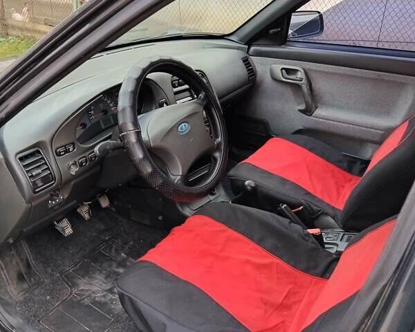 Чорний ВАЗ 2111, об'ємом двигуна 1.6 л та пробігом 148 тис. км за 1500 $, фото 3 на Automoto.ua