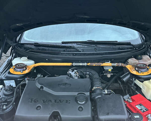 Чорний ВАЗ 2111, об'ємом двигуна 1.6 л та пробігом 195 тис. км за 2400 $, фото 9 на Automoto.ua