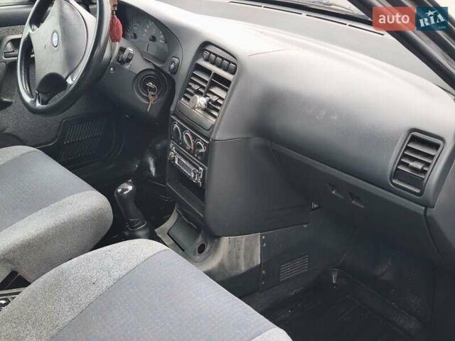 Черный ВАЗ 2111, объемом двигателя 1.6 л и пробегом 164 тыс. км за 2350 $, фото 9 на Automoto.ua