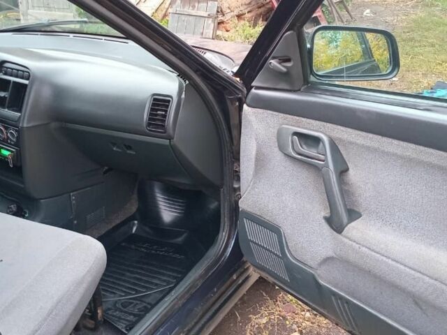 Черный ВАЗ 2111, объемом двигателя 1.6 л и пробегом 271 тыс. км за 966 $, фото 5 на Automoto.ua