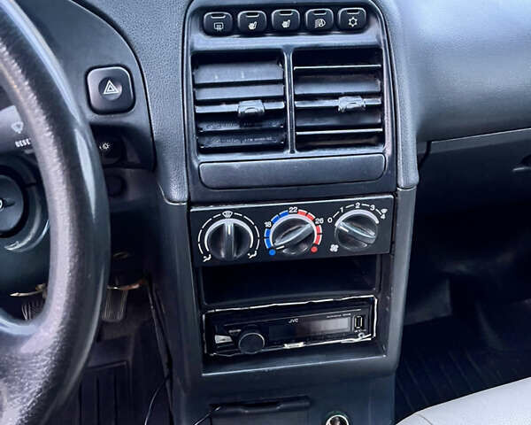 Чорний ВАЗ 2111, об'ємом двигуна 1.6 л та пробігом 285 тис. км за 1800 $, фото 8 на Automoto.ua