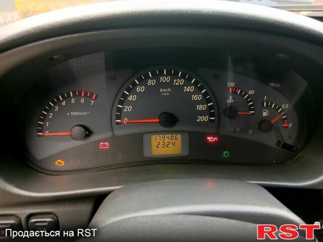 Черный ВАЗ 2111, объемом двигателя 1.6 л и пробегом 179 тыс. км за 1650 $, фото 7 на Automoto.ua