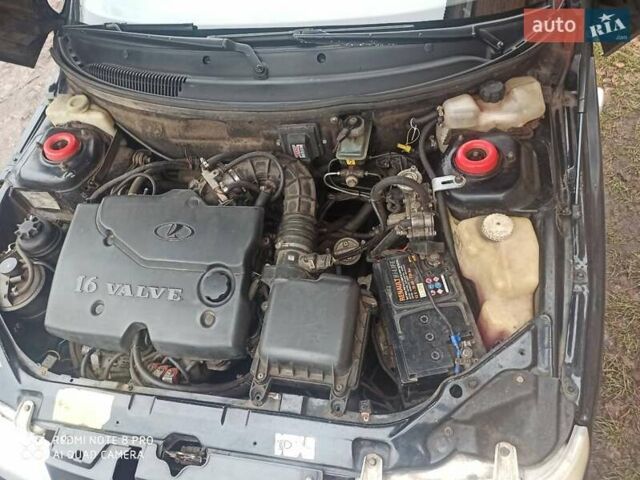 Черный ВАЗ 2111, объемом двигателя 1.6 л и пробегом 320 тыс. км за 2400 $, фото 2 на Automoto.ua