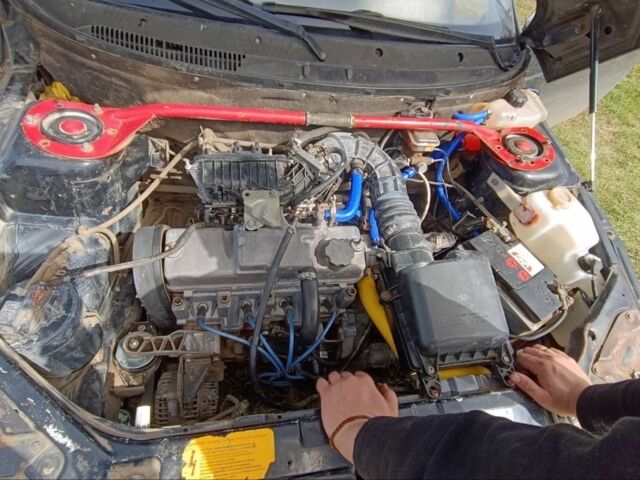 Черный ВАЗ 2111, объемом двигателя 1.6 л и пробегом 150 тыс. км за 1250 $, фото 4 на Automoto.ua