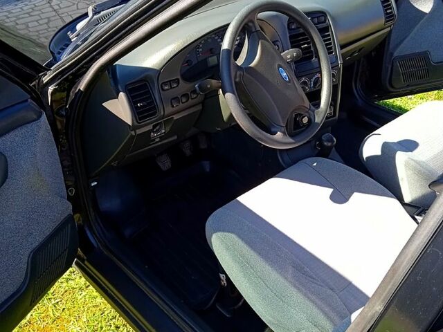 Черный ВАЗ 2111, объемом двигателя 1.6 л и пробегом 0 тыс. км за 3500 $, фото 6 на Automoto.ua