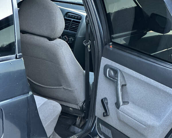 Черный ВАЗ 2111, объемом двигателя 1.6 л и пробегом 103 тыс. км за 2200 $, фото 21 на Automoto.ua