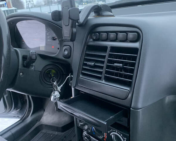 Чорний ВАЗ 2111, об'ємом двигуна 1.6 л та пробігом 159 тис. км за 2600 $, фото 19 на Automoto.ua