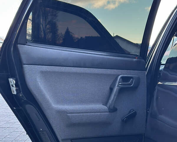 Черный ВАЗ 2111, объемом двигателя 1.6 л и пробегом 103 тыс. км за 2200 $, фото 27 на Automoto.ua