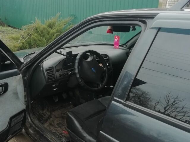 Черный ВАЗ 2111, объемом двигателя 1.6 л и пробегом 230 тыс. км за 1790 $, фото 3 на Automoto.ua