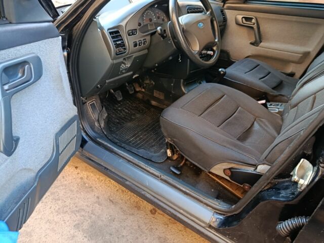 Черный ВАЗ 2111, объемом двигателя 1.6 л и пробегом 142 тыс. км за 2533 $, фото 14 на Automoto.ua