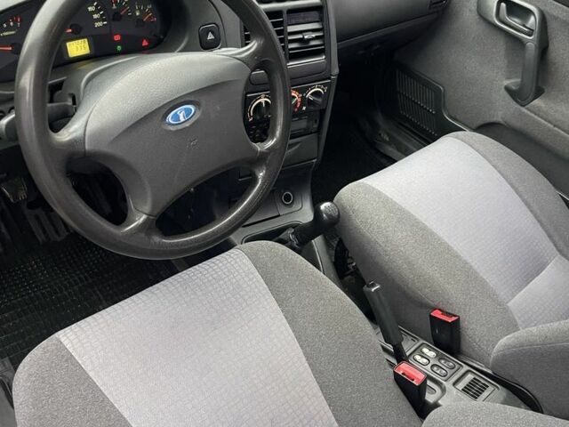 Черный ВАЗ 2111, объемом двигателя 1.6 л и пробегом 117 тыс. км за 2200 $, фото 5 на Automoto.ua