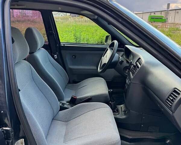 Черный ВАЗ 2111, объемом двигателя 1.6 л и пробегом 203 тыс. км за 2000 $, фото 7 на Automoto.ua