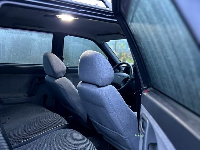 Чорний ВАЗ 2111, об'ємом двигуна 1.6 л та пробігом 195 тис. км за 2300 $, фото 6 на Automoto.ua