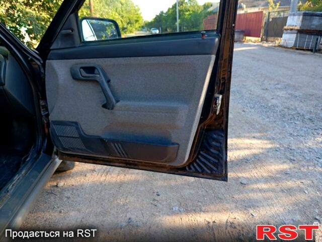 Черный ВАЗ 2111, объемом двигателя 1.6 л и пробегом 140 тыс. км за 1900 $, фото 6 на Automoto.ua