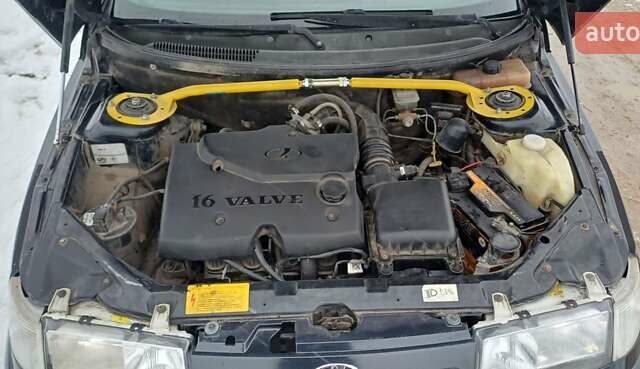 Черный ВАЗ 2111, объемом двигателя 1.6 л и пробегом 158 тыс. км за 2350 $, фото 19 на Automoto.ua