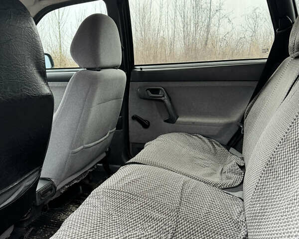 Черный ВАЗ 2111, объемом двигателя 1.6 л и пробегом 220 тыс. км за 2300 $, фото 12 на Automoto.ua