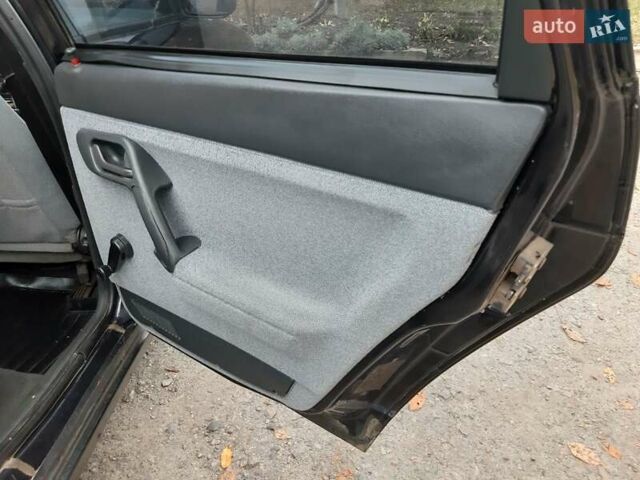 Черный ВАЗ 2111, объемом двигателя 1.6 л и пробегом 160 тыс. км за 2799 $, фото 25 на Automoto.ua