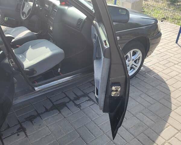 Черный ВАЗ 2111, объемом двигателя 1.6 л и пробегом 146 тыс. км за 2400 $, фото 12 на Automoto.ua