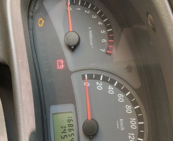 Черный ВАЗ 2111, объемом двигателя 1 л и пробегом 170 тыс. км за 1900 $, фото 3 на Automoto.ua