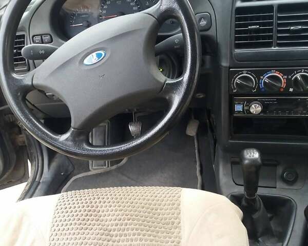 Черный ВАЗ 2111, объемом двигателя 1.6 л и пробегом 99 тыс. км за 3000 $, фото 9 на Automoto.ua