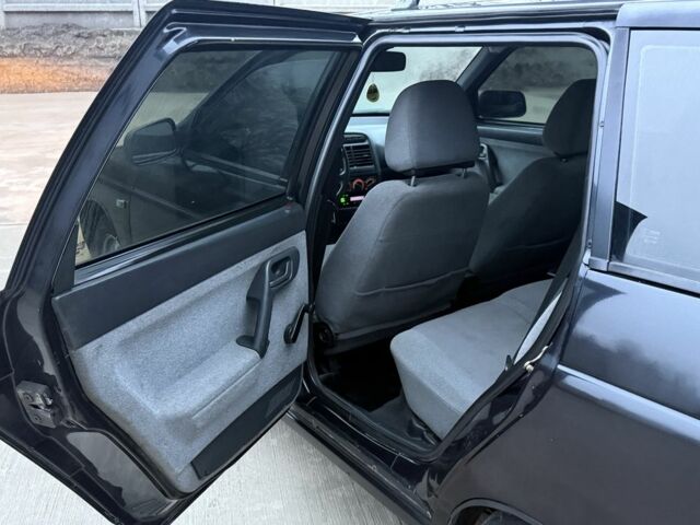 Черный ВАЗ 2111, объемом двигателя 1.6 л и пробегом 179 тыс. км за 1250 $, фото 7 на Automoto.ua