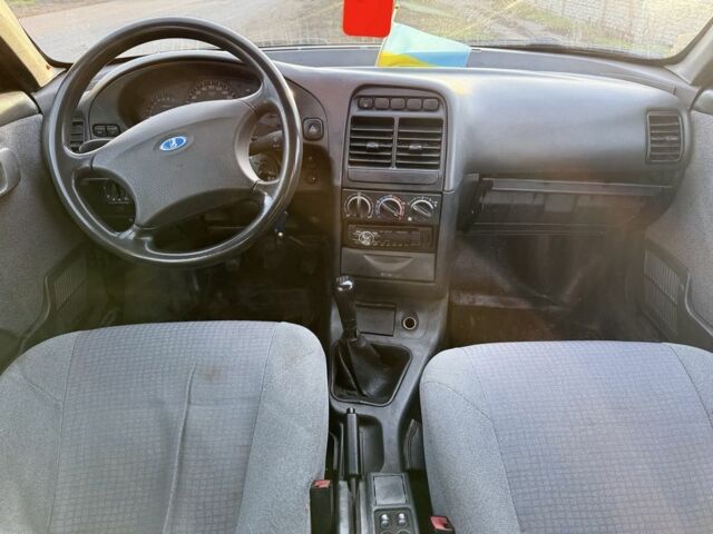 Черный ВАЗ 2111, объемом двигателя 1.6 л и пробегом 82 тыс. км за 1500 $, фото 5 на Automoto.ua